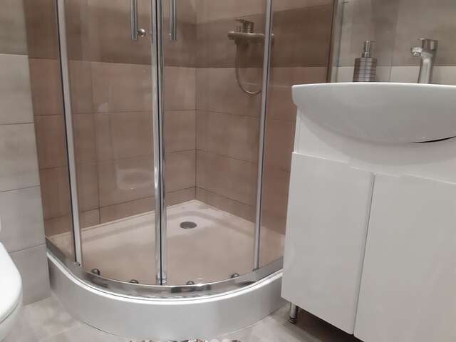 Апартаменты 1 stop from Railway Station Киев-16